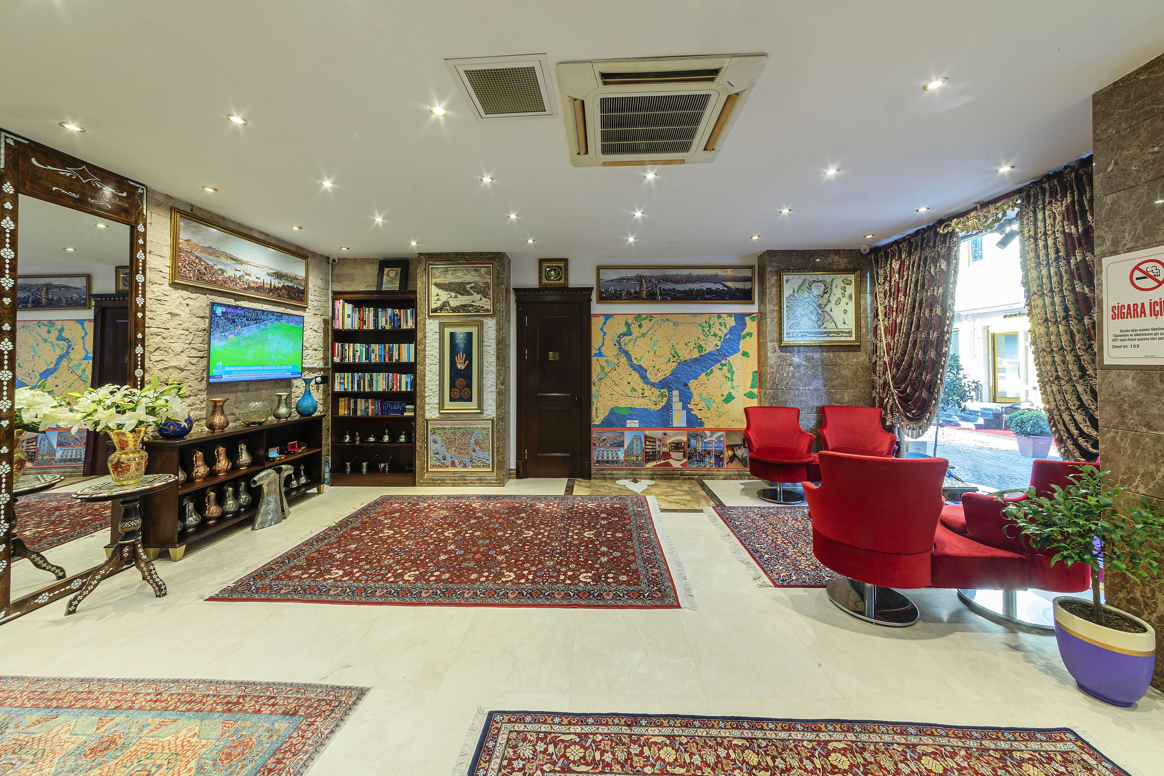 The Magnaura Palace Hotel — Photos 2